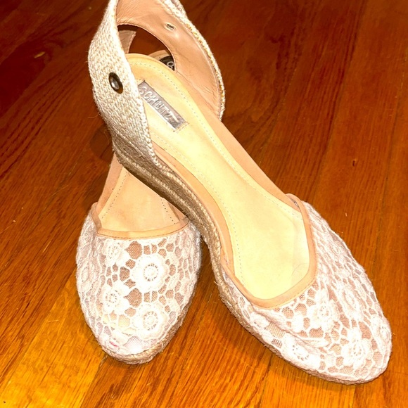 Schutz ladies espadrilles size 8, lacy front, no ribbons - Picture 1 of 8